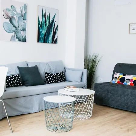 Stylish 2 Bedroom Near Alcaravaneras Beach